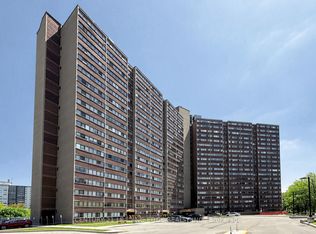 11 Wincott Dr #914, Toronto, ON M9R 2R9