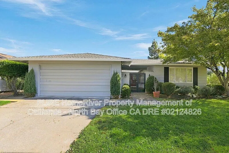 3 bed, 2.0 bath, 1870 sqft, $3,600 — Photo 1