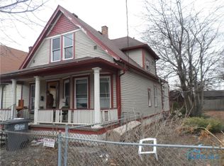 1932 Chase St, Toledo, OH 43611