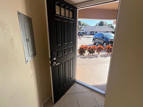 3rd image of 1329 Moreland Dr #7