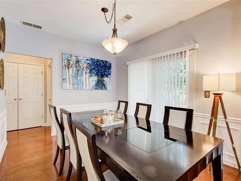 513 Stepney Ct SE — Photo 12