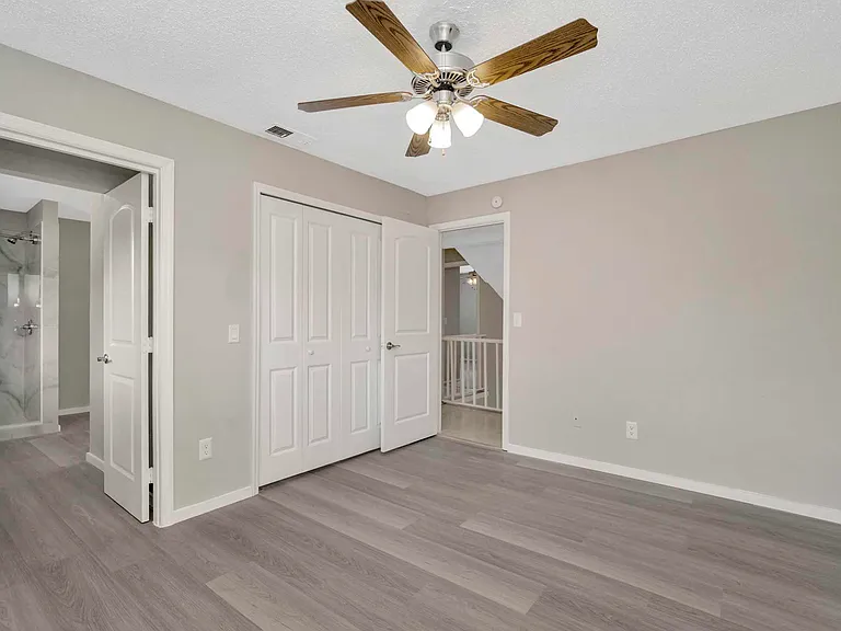 Urban Place Apartments — Photo 75