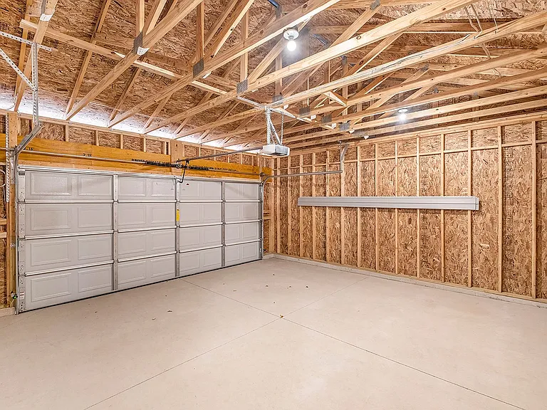 115 E Mason St — Photo 34