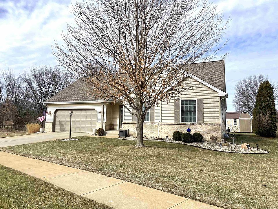 1st image of 26893 Marshall Dr N