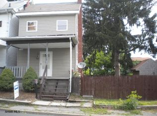 712 S 8th St, Altoona, PA 16602