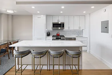400 Central Park West