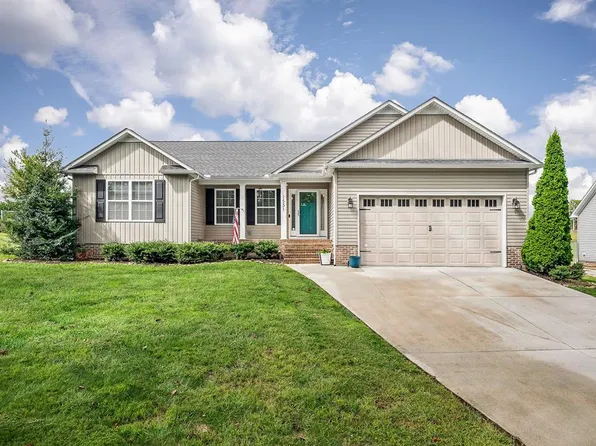 1531 Bay View Dr, Cookeville, TN 38506