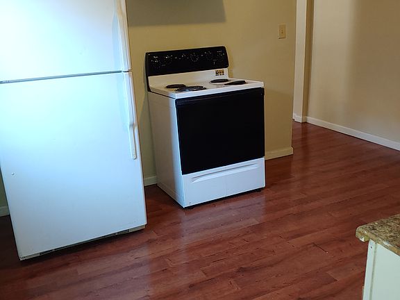 Fridge, Stove, & Dishwasher
