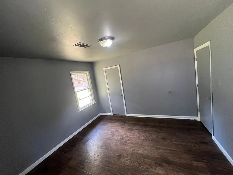 2864 Walmar Dr — Photo 6