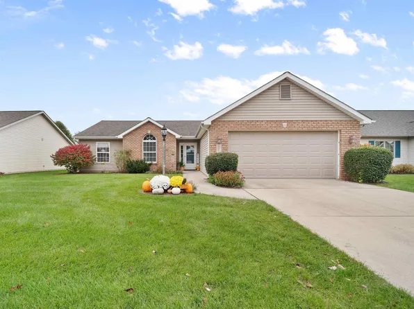 15835 Classic Lake Dr, Huntertown, IN 46748