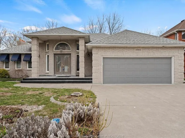 3566 Whiteside Dr, Windsor, ON N9E 4P5