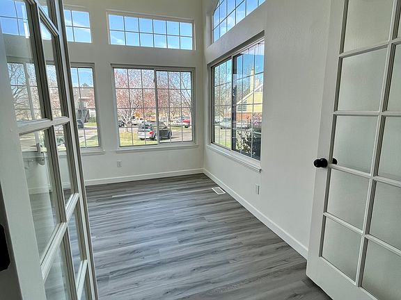 2nd bedroom or office room, french doors and lots of natural light.