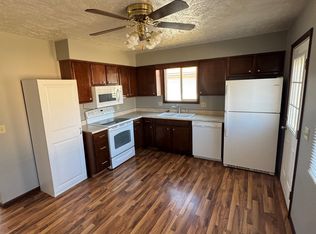 44 Pine Crest Dr, Yutan, NE 68073