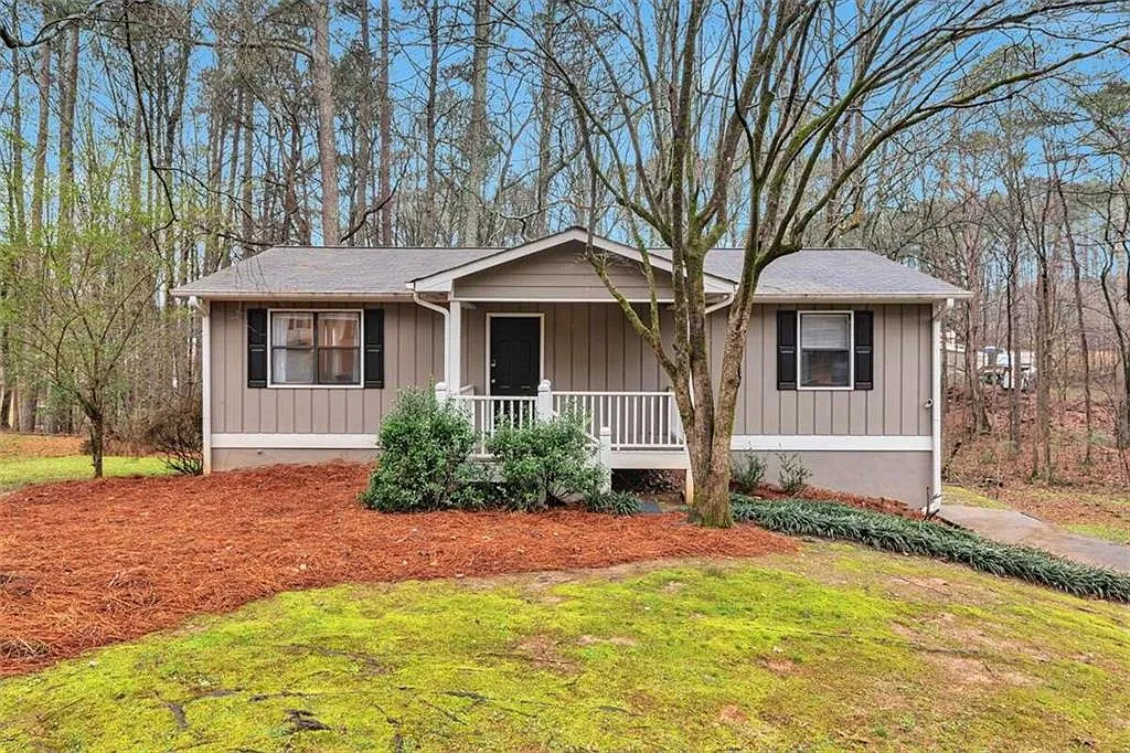 3 bed, 1.0 bath, $3,995 — Photo 1
