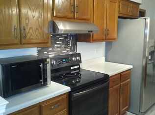 7413 Macon Rd, Cordova, TN 38018