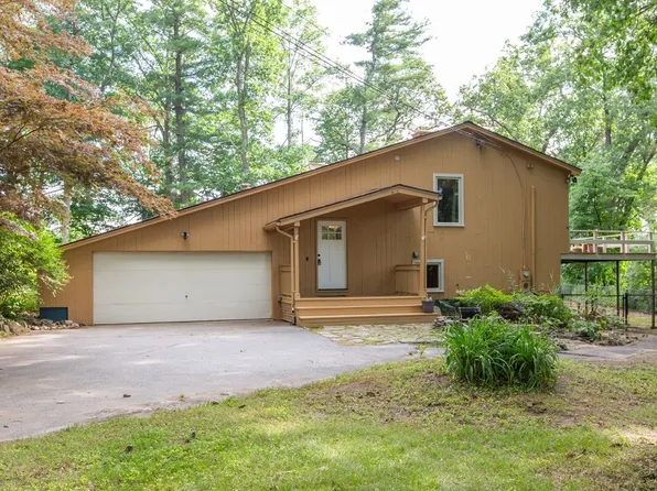 9 Temple Drive, Litchfield, NH 03052