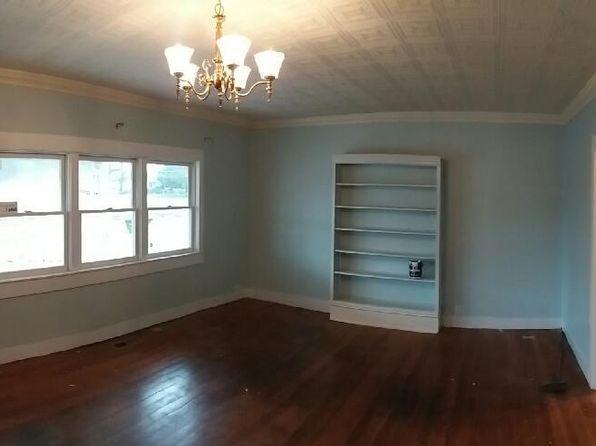 25 Woodrow Ave