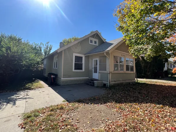 2861 Mary St, Omaha, NE 68112