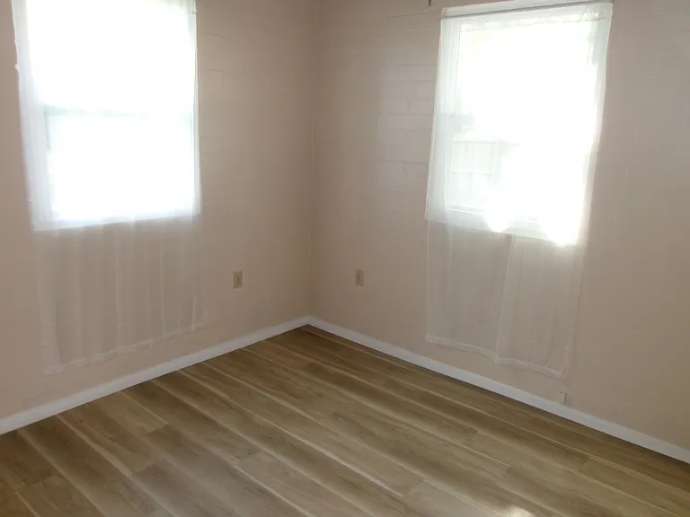 154 Weerts Rd — Photo 15
