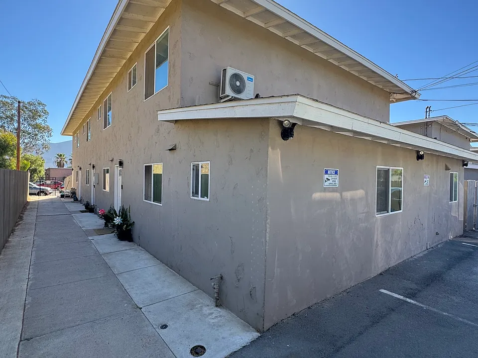 422 Grand Ave #A