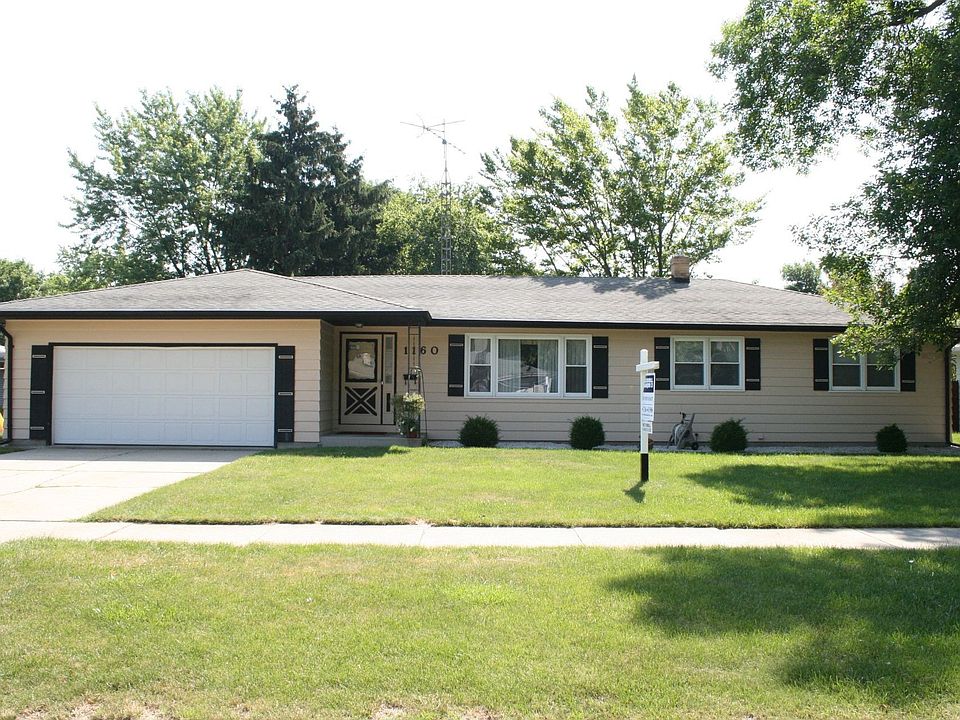 1st image of 1160 N Pontiac Dr