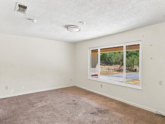 5th image of 7331 Hazel Ave