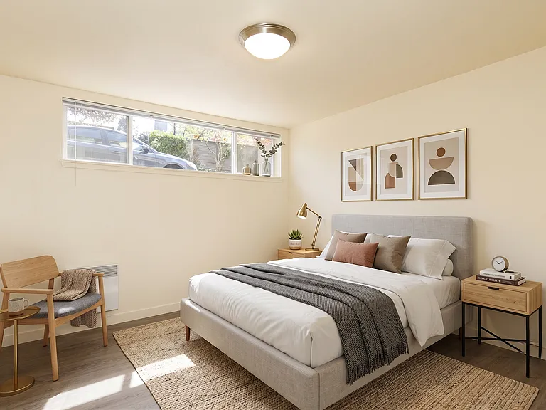 Phinney 12 Apartments — Photo 26