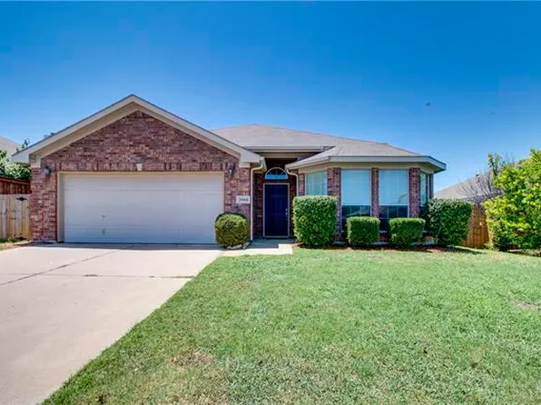 3960 Silver Springs Dr, Fort Worth, TX 76123