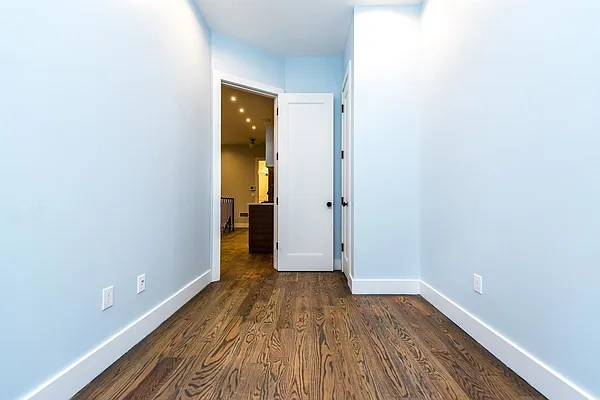 Rented by Lodger Corp | media 43