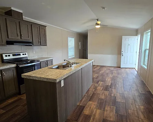 222 Gateway Blvd Photo 1