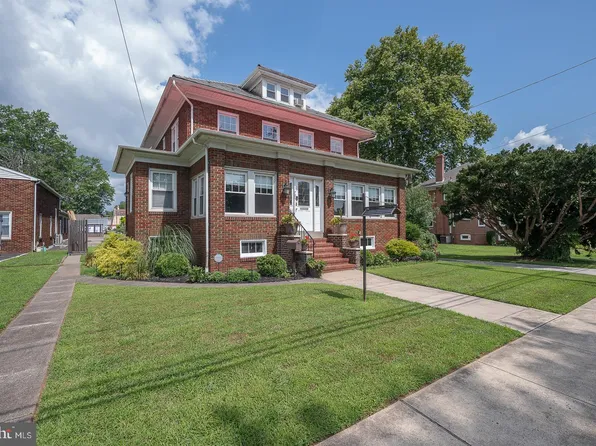 705 Walnut St, Royersford, PA 19468