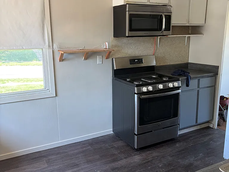 3202 S 40th St — Photo 5