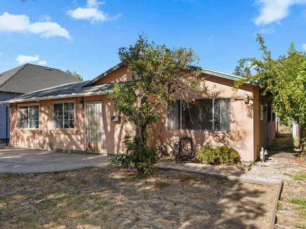 1720 S American St, Stockton, CA 95206