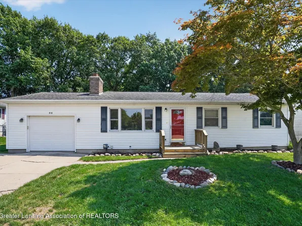 96 Bouck Ave, Grand Ledge, MI 48837