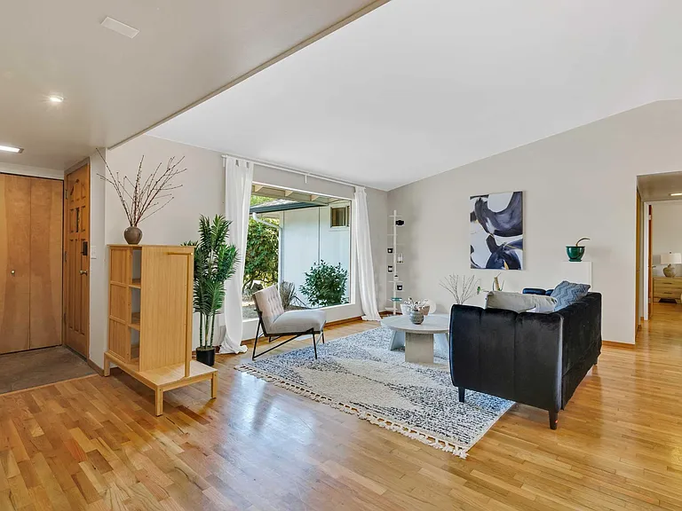 13711 117th Ave NE — Photo 8