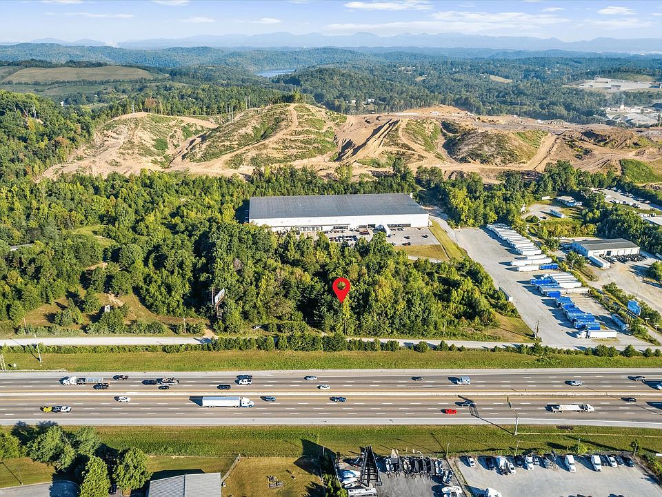 1st image of El Camino Ln