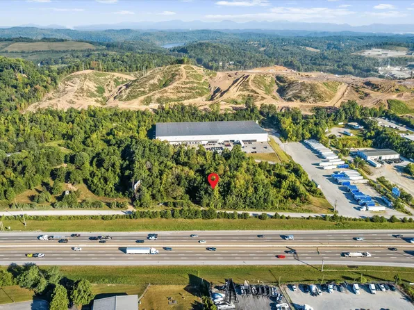 El Camino Ln, Lenoir City, TN 37771