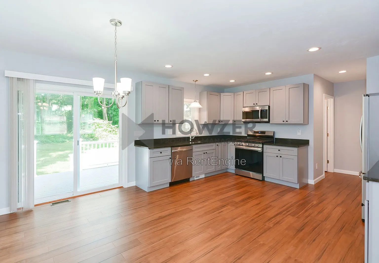 3 bed, 2.5 bath, 1550 sqft, $3,295 — Photo 1