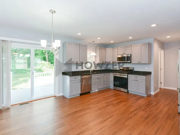 4 Johnson St #A, Taunton, MA 02780
