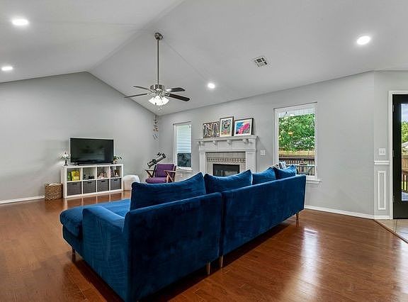 5th image of 1903 SW Pine Ave