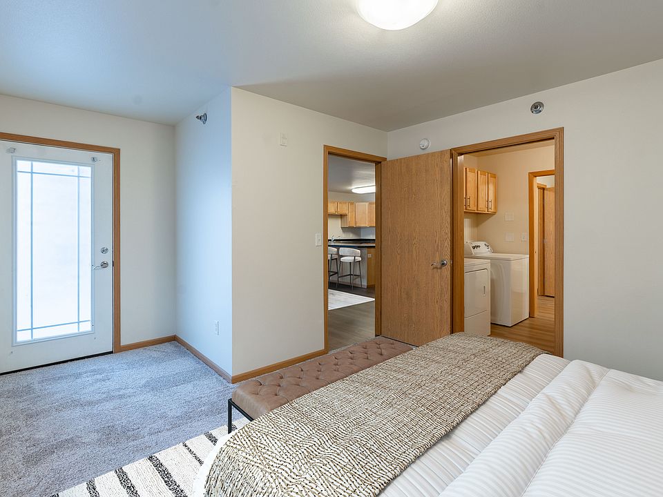 Moorhead, MN Sandy Creek Apartments | 11A | Bedroom