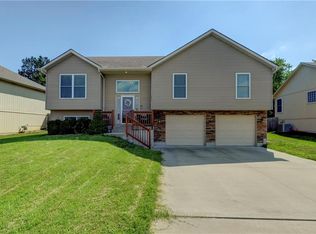 1411 NE Amanda Jean Way, Grain Valley, MO 64029
