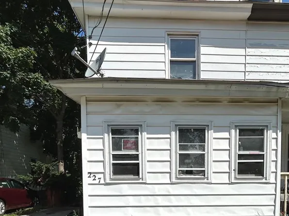 227 W Adams St, Paulsboro, NJ 08066
