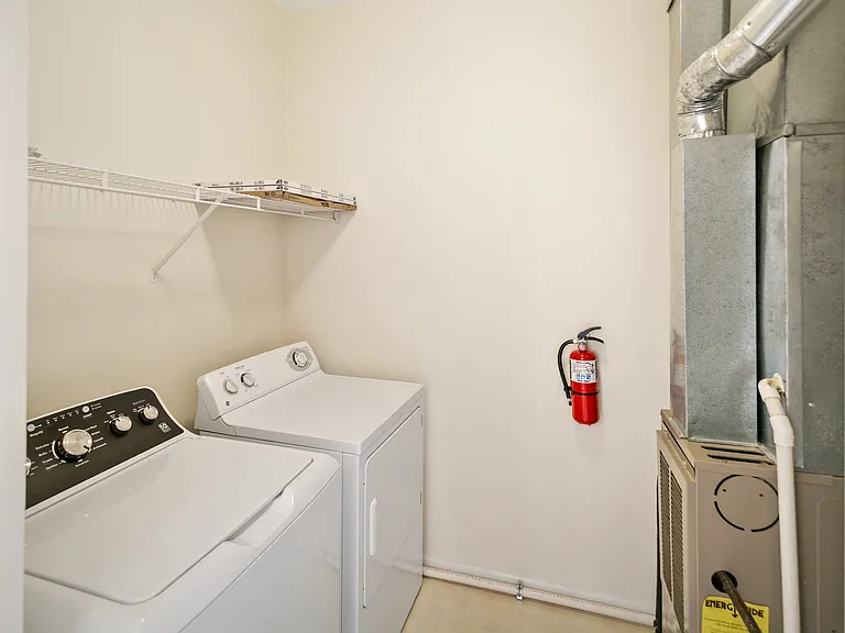 1193 Mount Vernon Dr — Photo 16