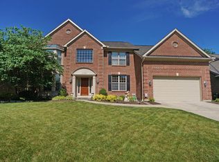 1881 Lindsey Ln, Cincinnati, OH 45230