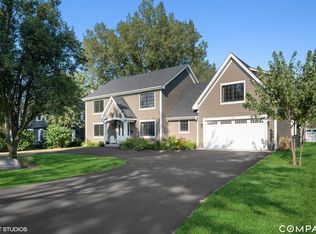 363 Sharon Dr, Barrington, IL 60010