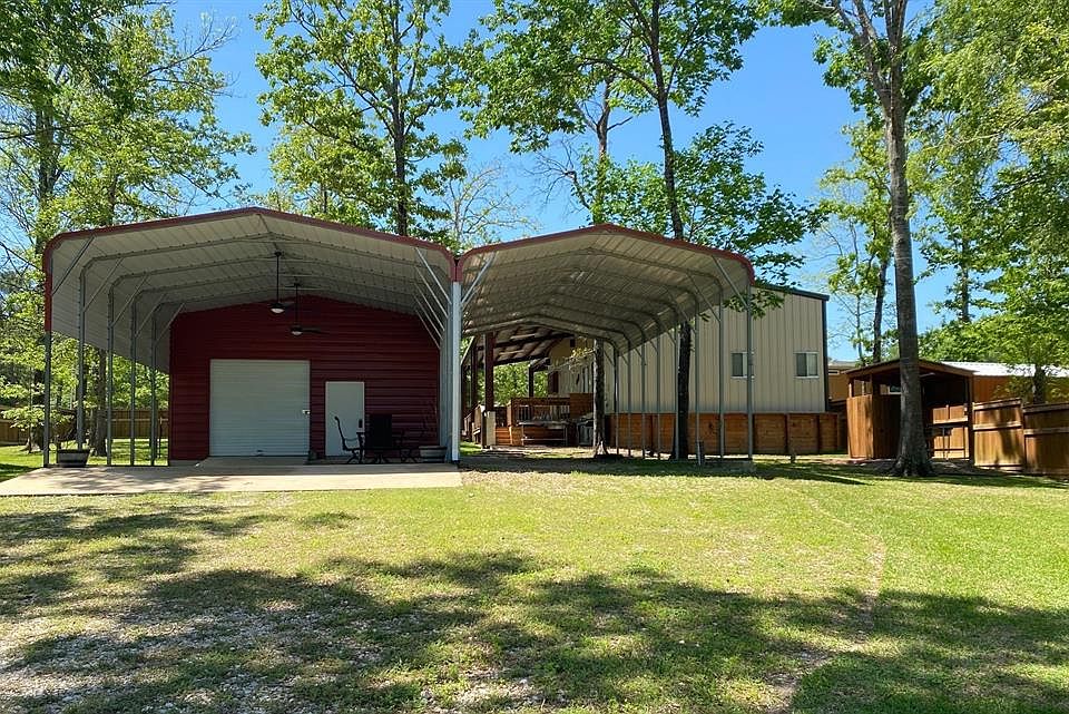 1st image of 140 Casablanca Dr