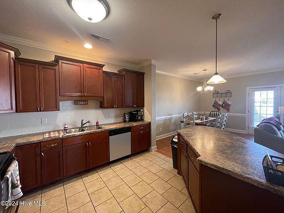 5th image of 1604 Brook Hollow Dr #B