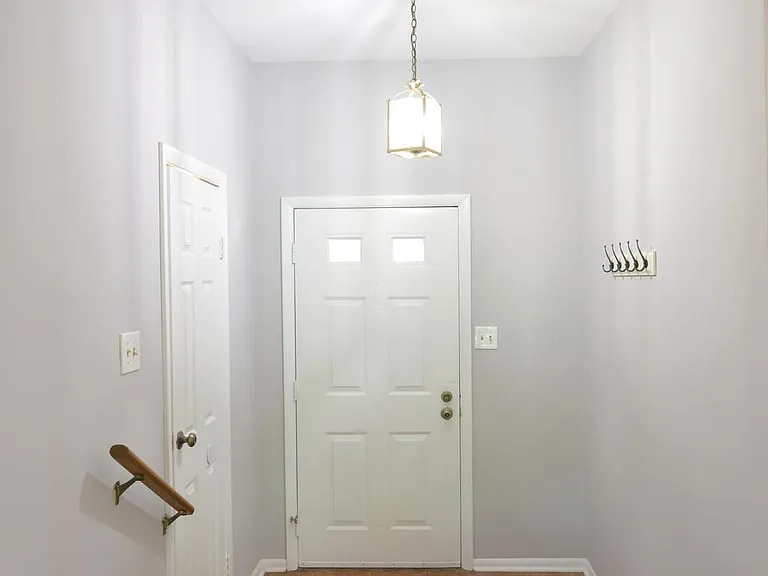 13326 Waterside Cir — Photo 3