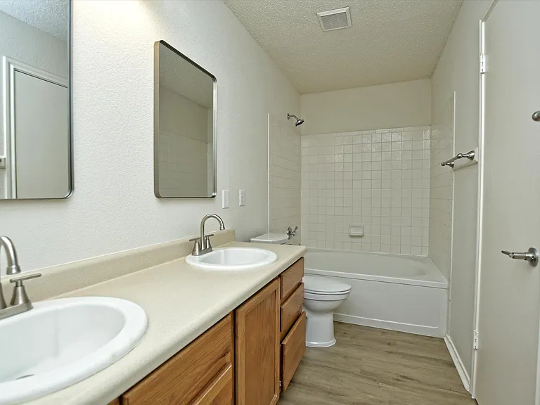 1201 Pike Path — Photo 16